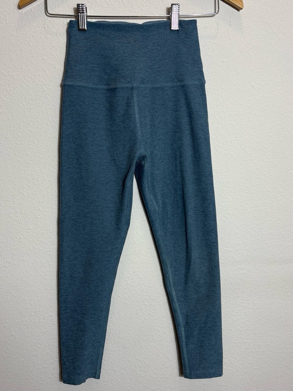 Beyond Yoga High-Waist Leggings in Teal Blue